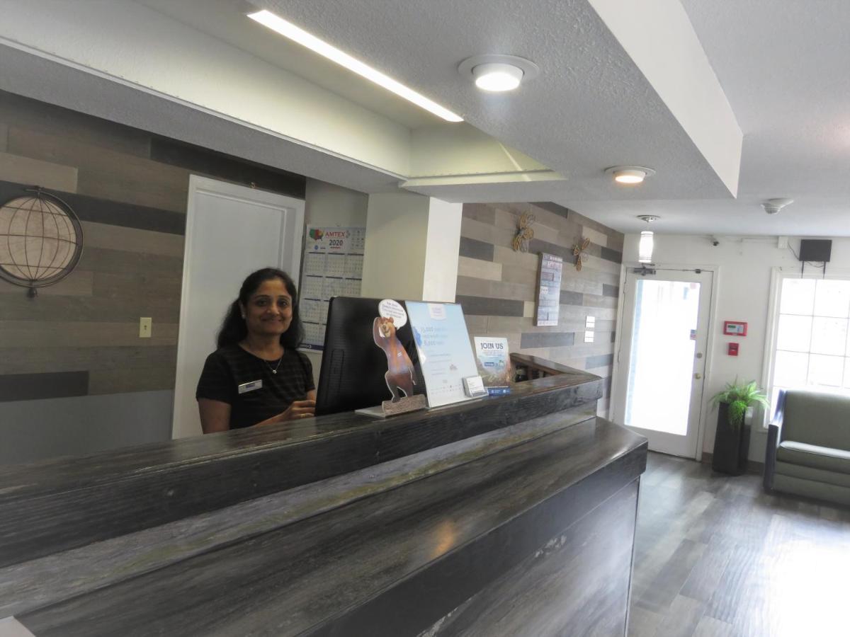 Travelodge By Wyndham וולטרבורו מראה חיצוני תמונה